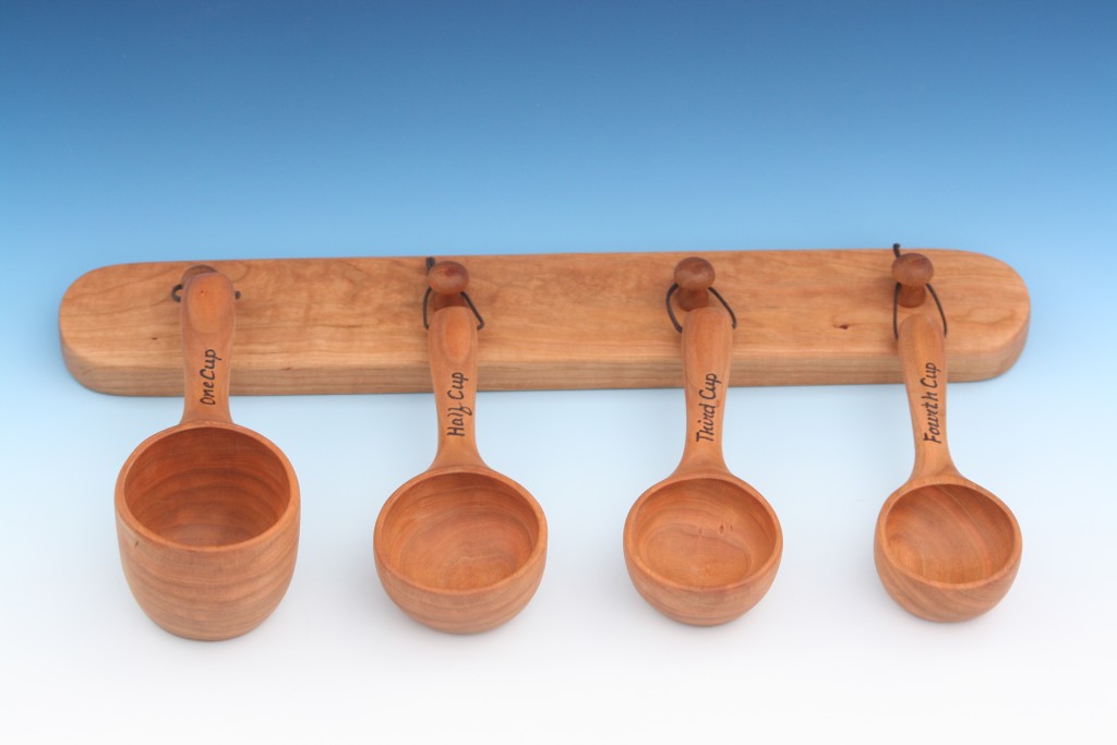 4 Measuring Cups w/ 20 inch Rack Allegheny Treenware, LLC